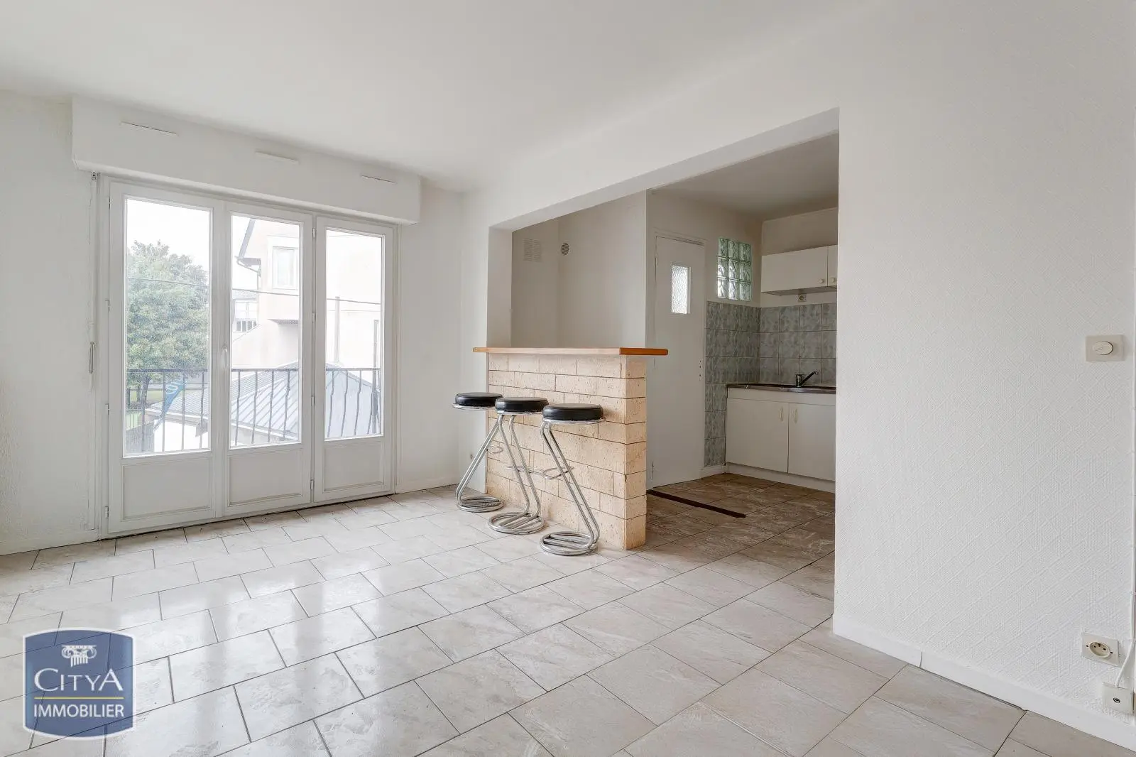 Photo 3 Appartement 1 pièce 27.63m²