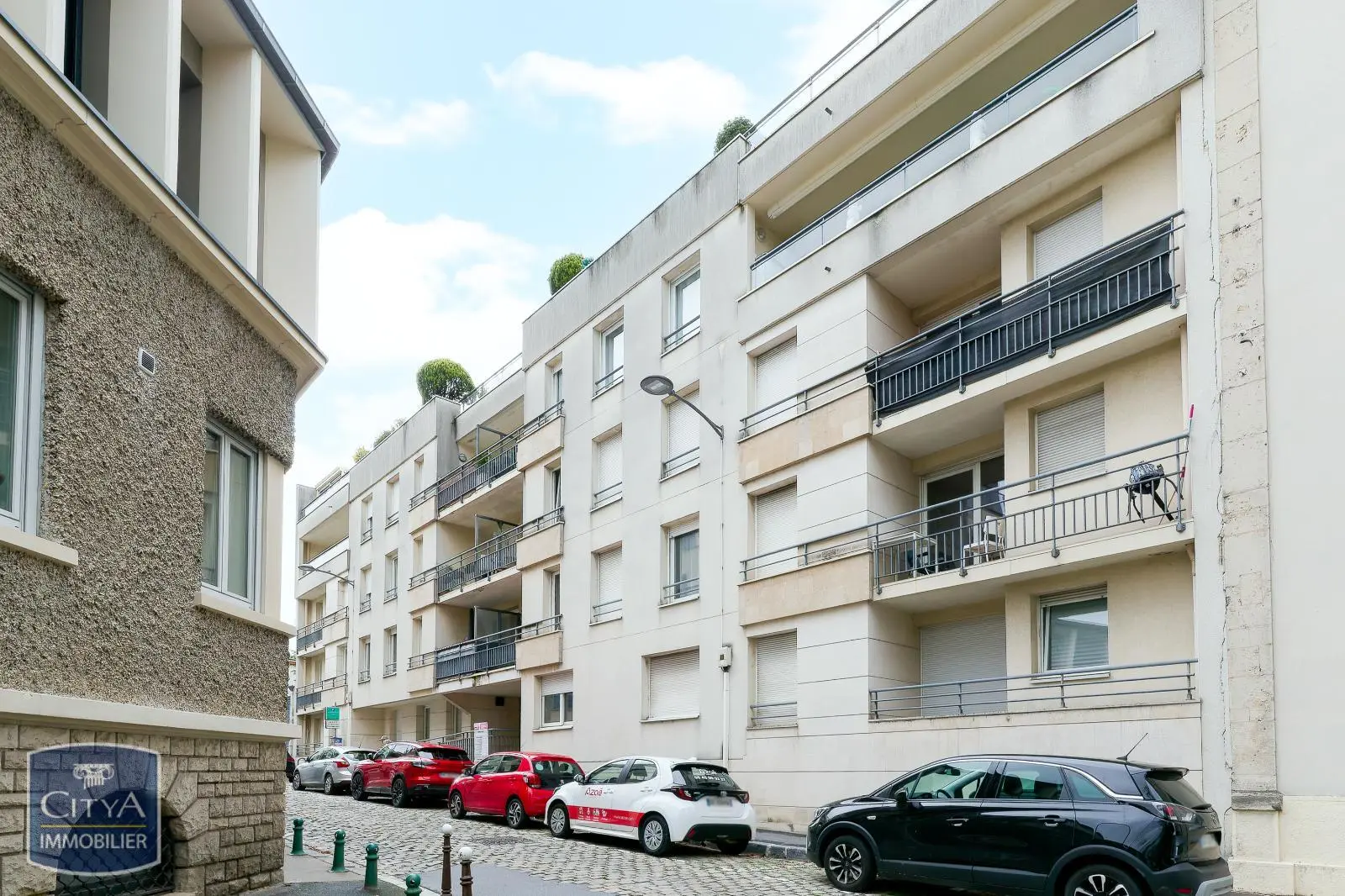Photo 1 Appartement 1 pièce 28m²