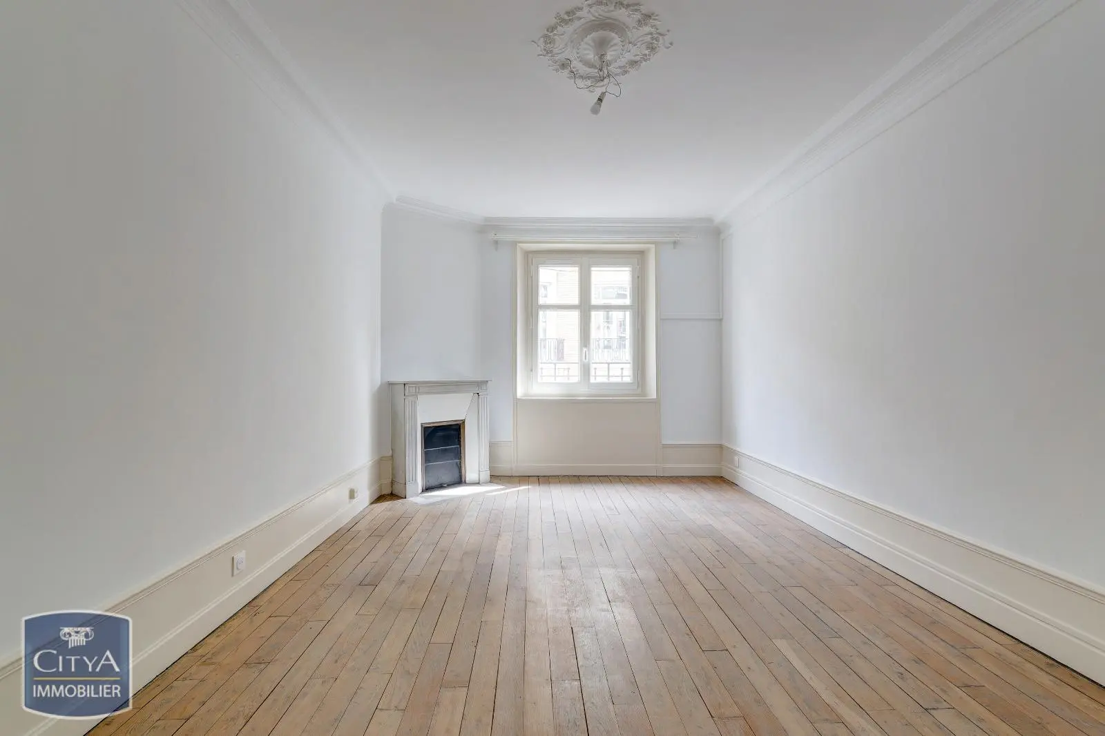 Photo 2 Appartement 5 pièces 150m²