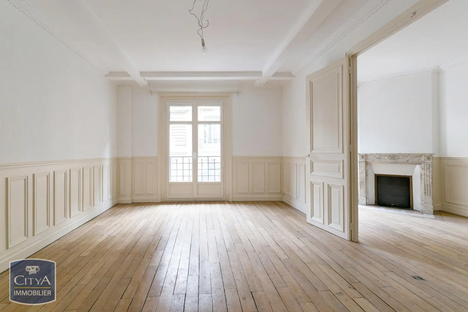 Photo 1 Appartement 5 pièces 150m²