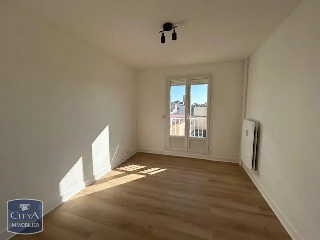 Photo 8 Appartement 5 pièces 88.56m²