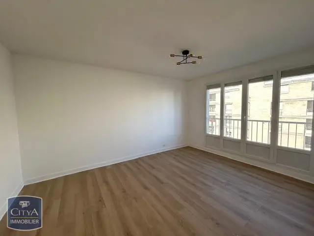 Photo 1 Appartement 5 pièces 88.56m²