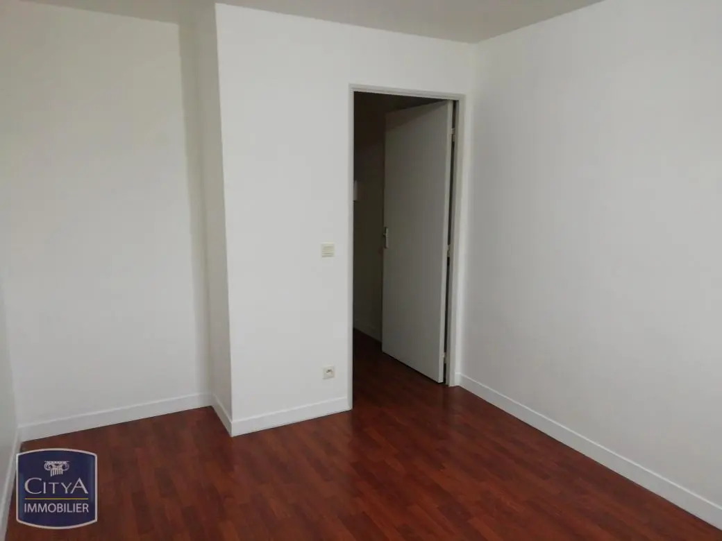 Photo 2 Appartement 1 pièce 18.21m²