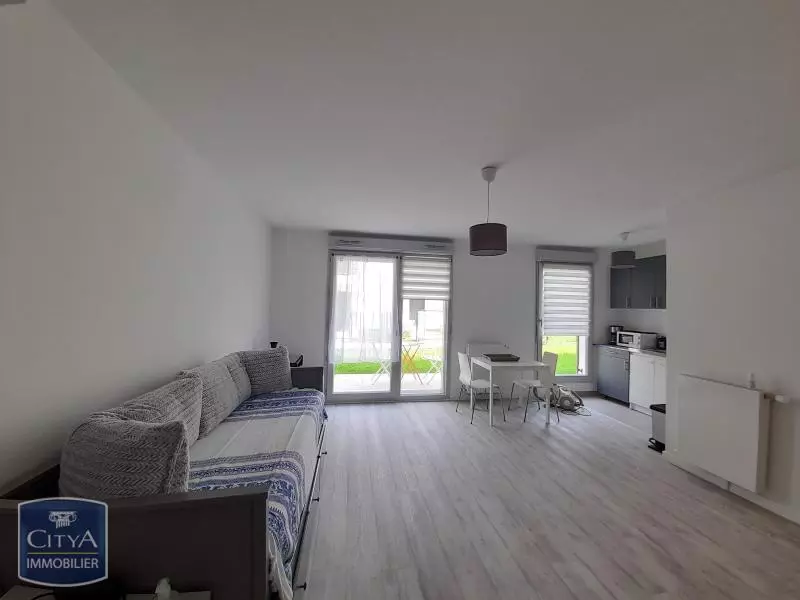 Photo 2 Appartement 1 pièce 32.72m²
