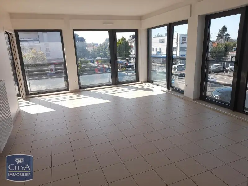 Photo 1 Appartement 4 pièces 102.83m²