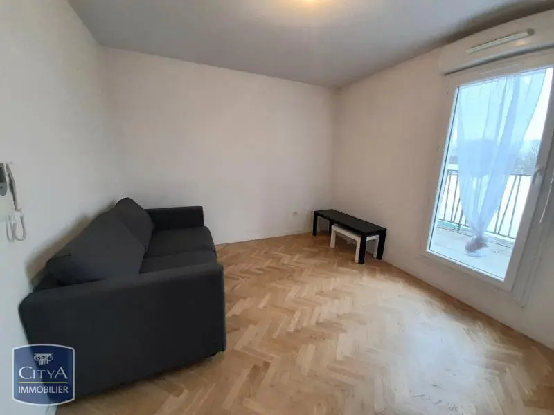 Photo 1 Appartement 1 pièce 26.82m²