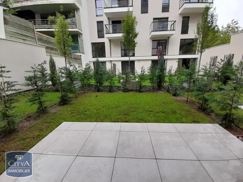 Photo 1 Appartement 1 pièce 30.1m²