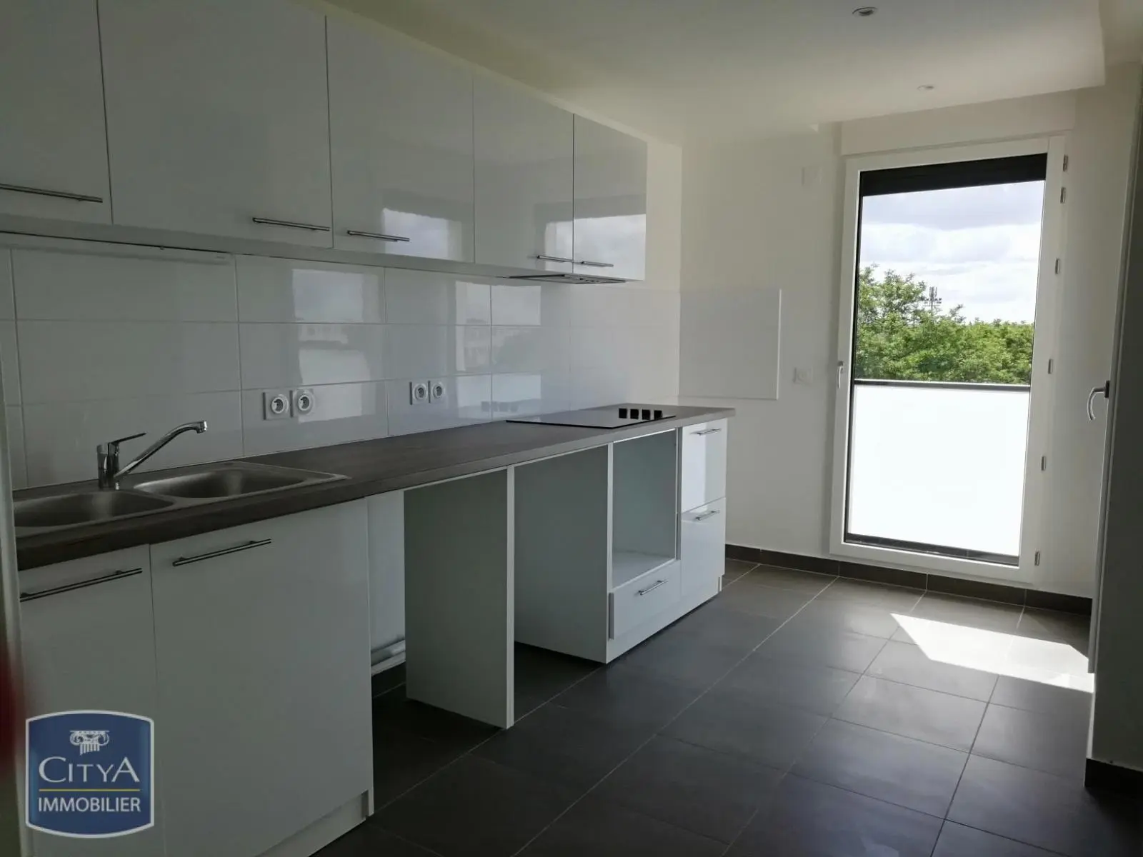 Photo 1 Appartement 3 pièces 77.5m²