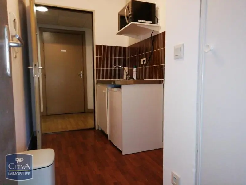 Photo 3 Appartement 1 pièce 18.24m²