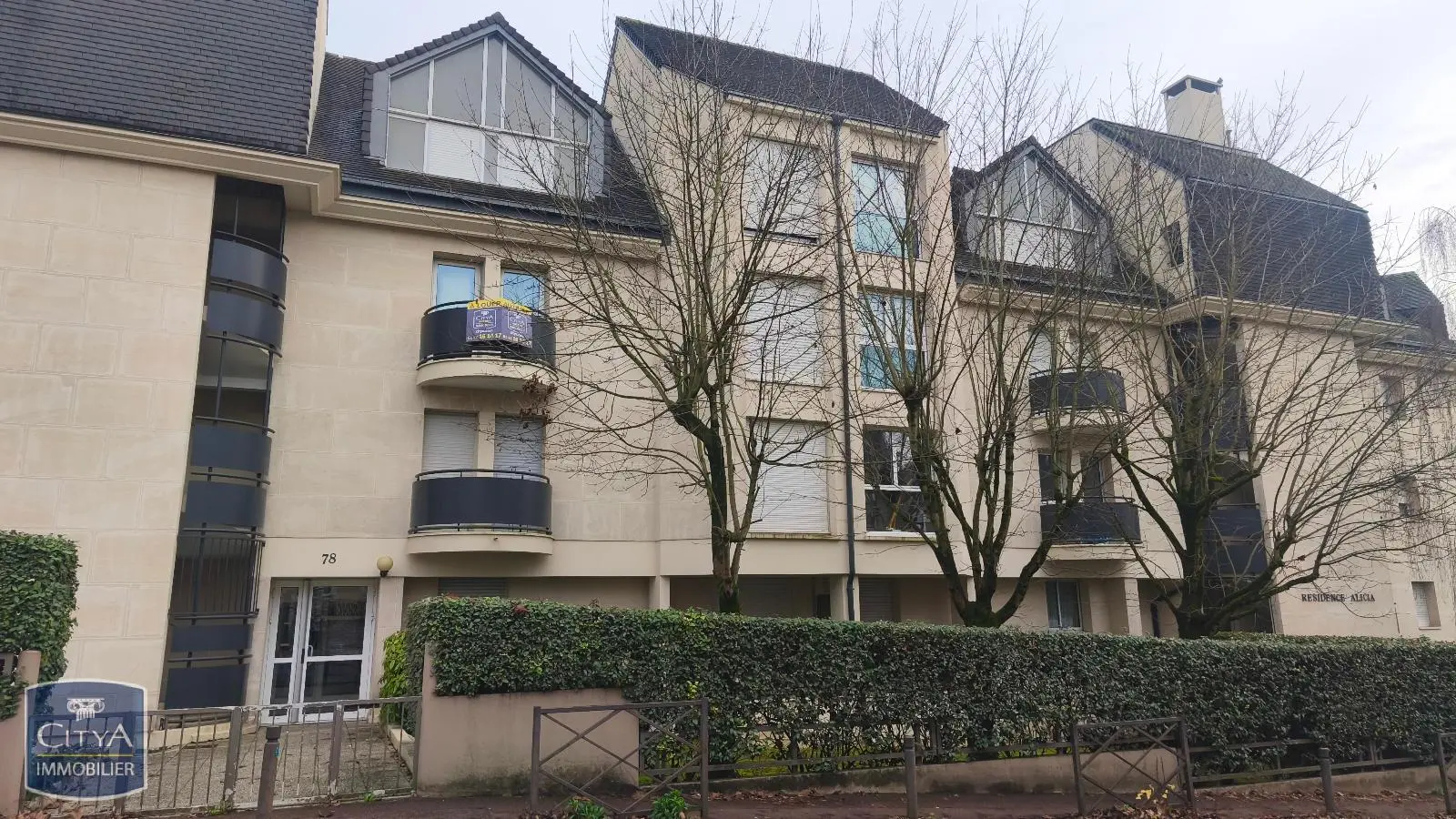 Photo 1 Appartement 1 pièce 18.48m²