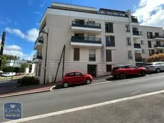 Photo 2 Parking
