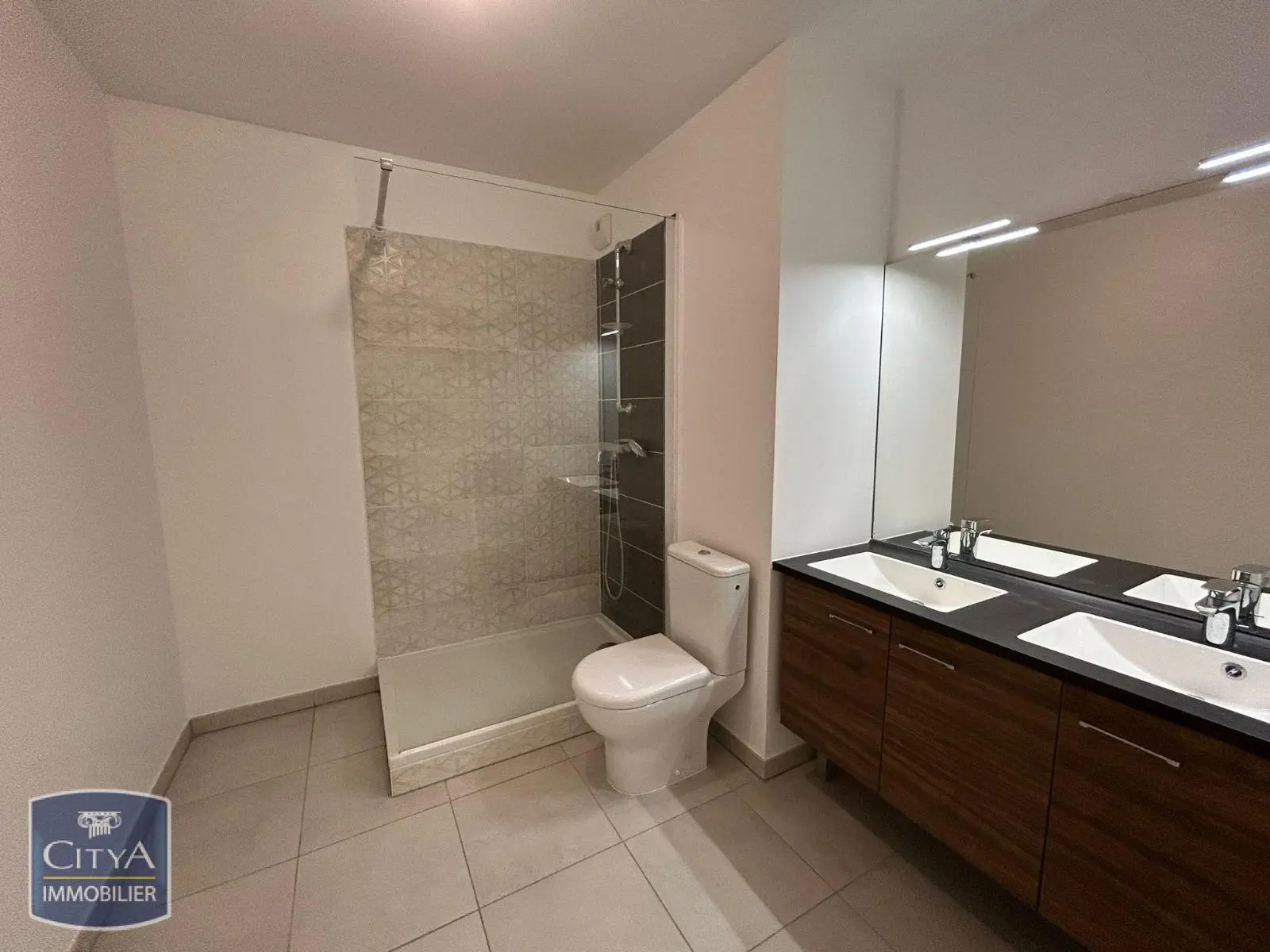 Photo 12 Appartement 4 pièces 81.87m²