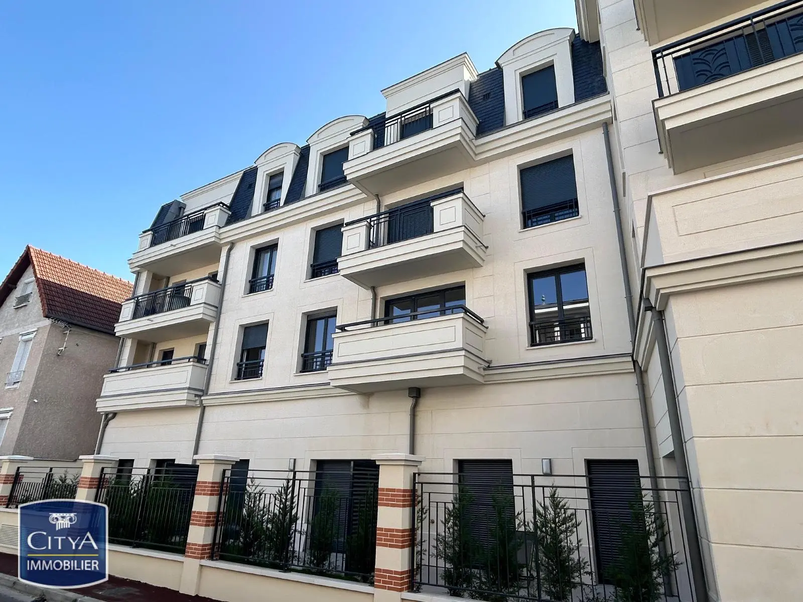 Photo 1 Appartement 4 pièces 92.39m²