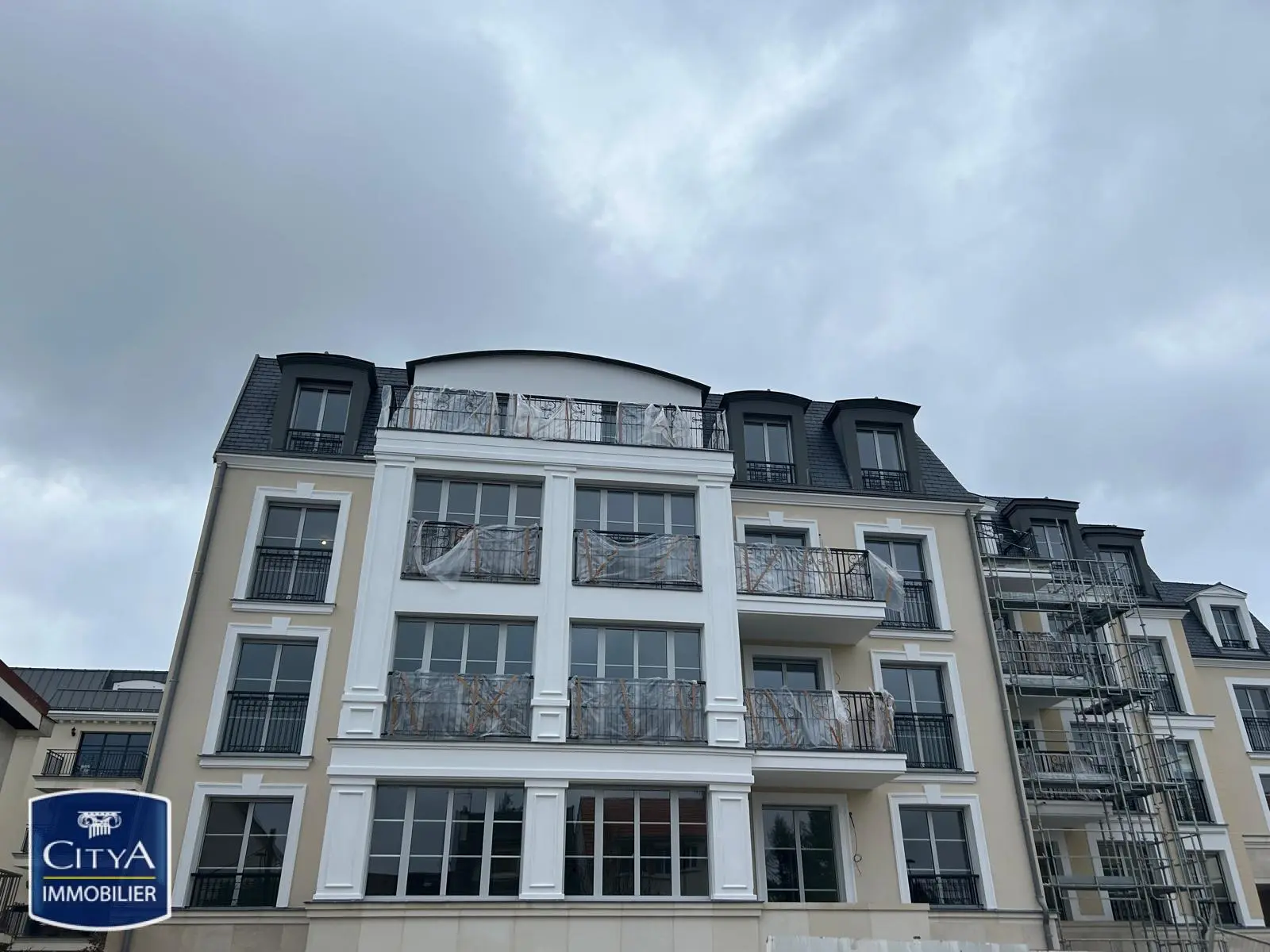 Photo 1 Appartement 1 pièce 41m²