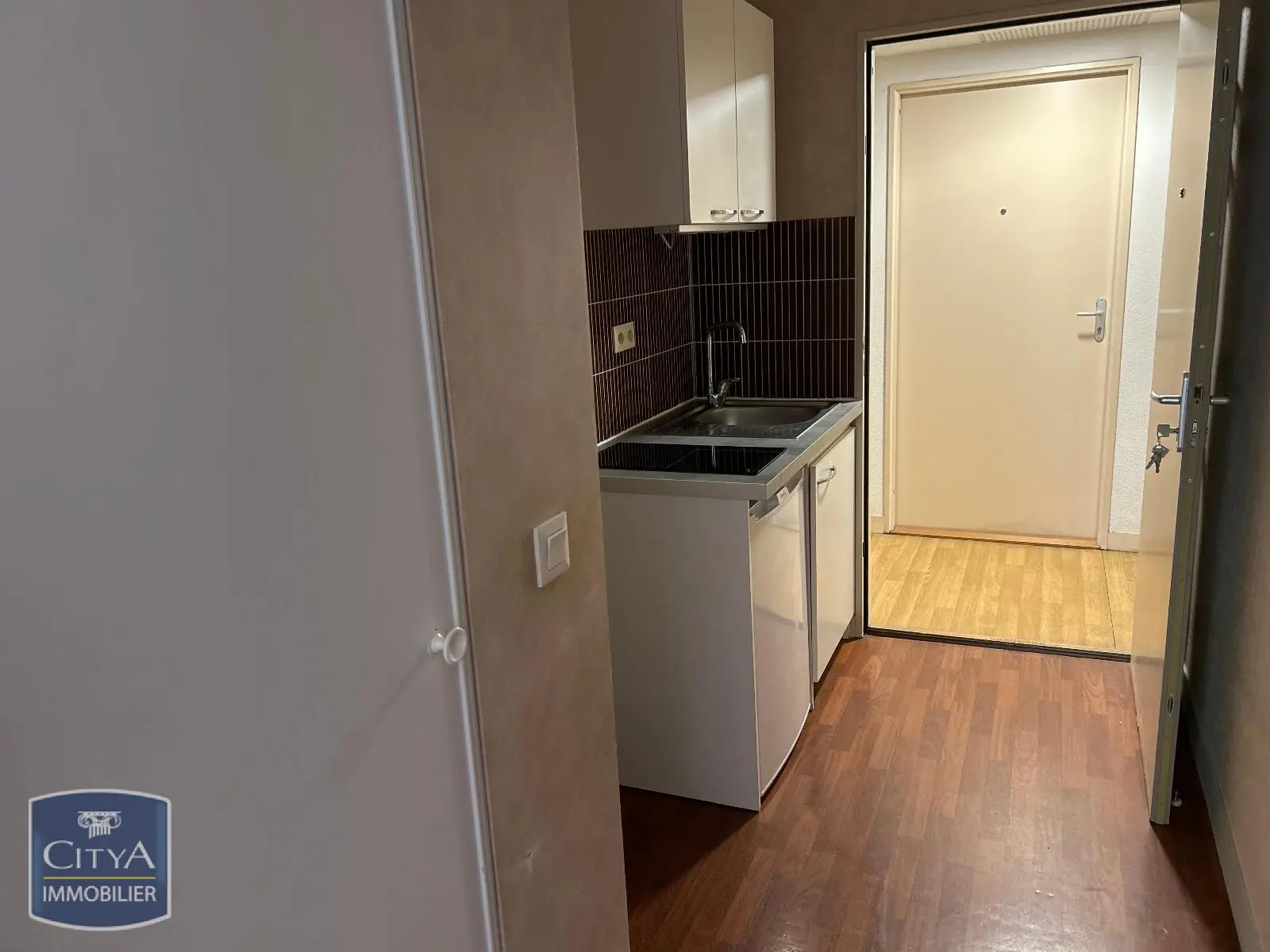 Photo 9 Appartement 1 pièce 18.21m²
