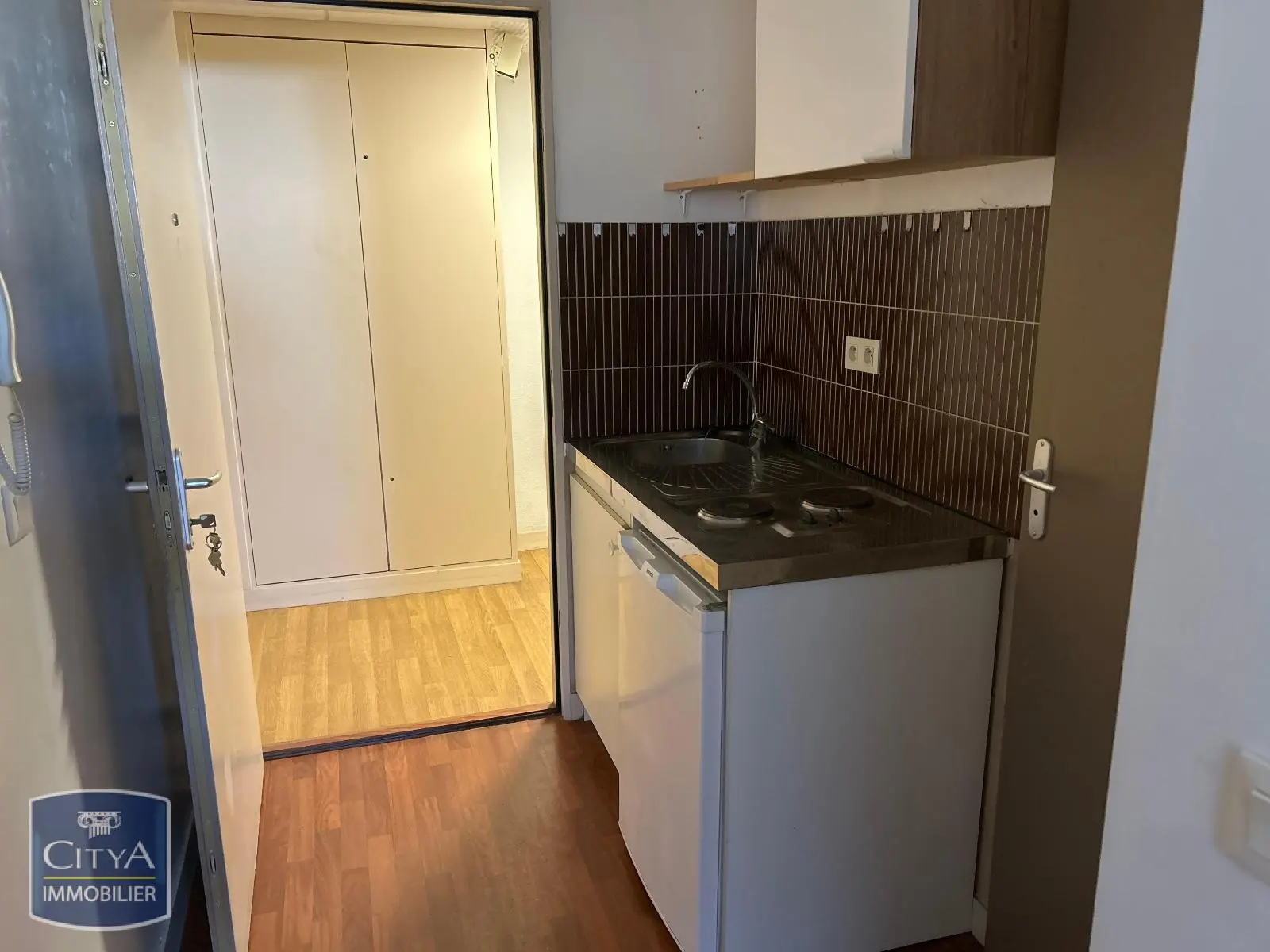 Photo 8 Appartement 1 pièce 18.16m²