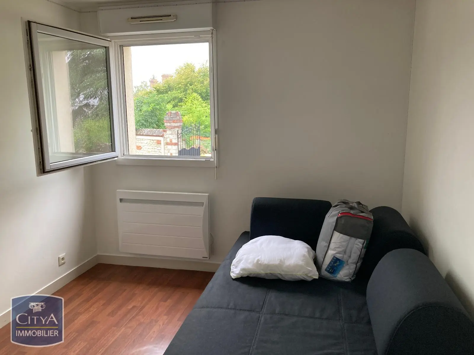 Photo 2 Appartement 1 pièce 18.19m²
