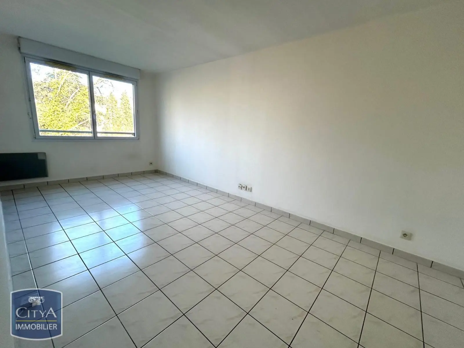 Photo 2 Appartement 1 pièce 24.95m²