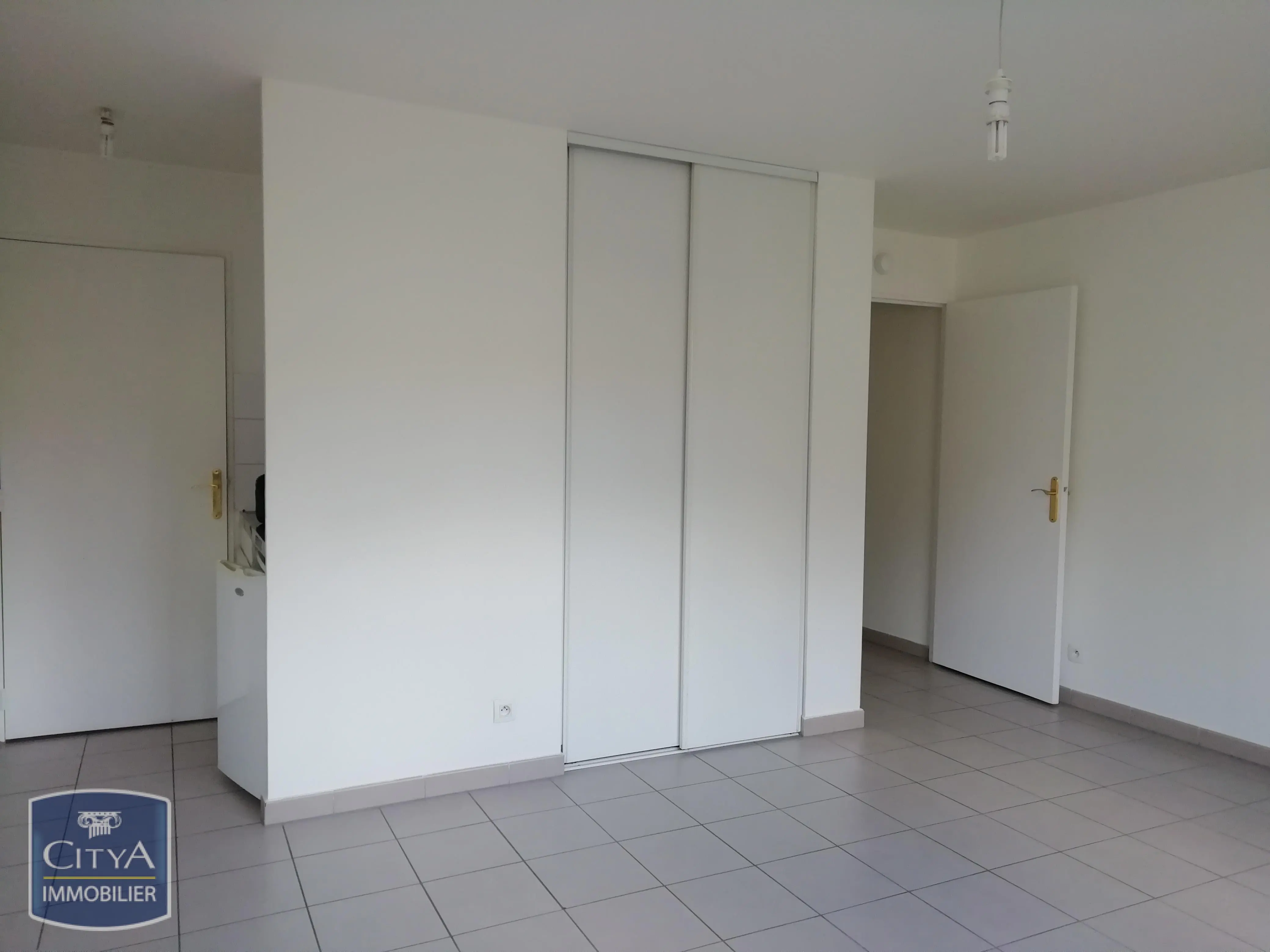 Photo 2 Appartement 1 pièce 24.6m²