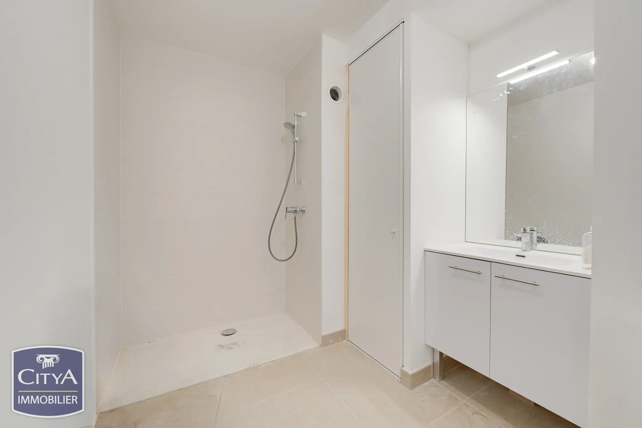 Photo 3 Appartement 4 pièces 87.16m²