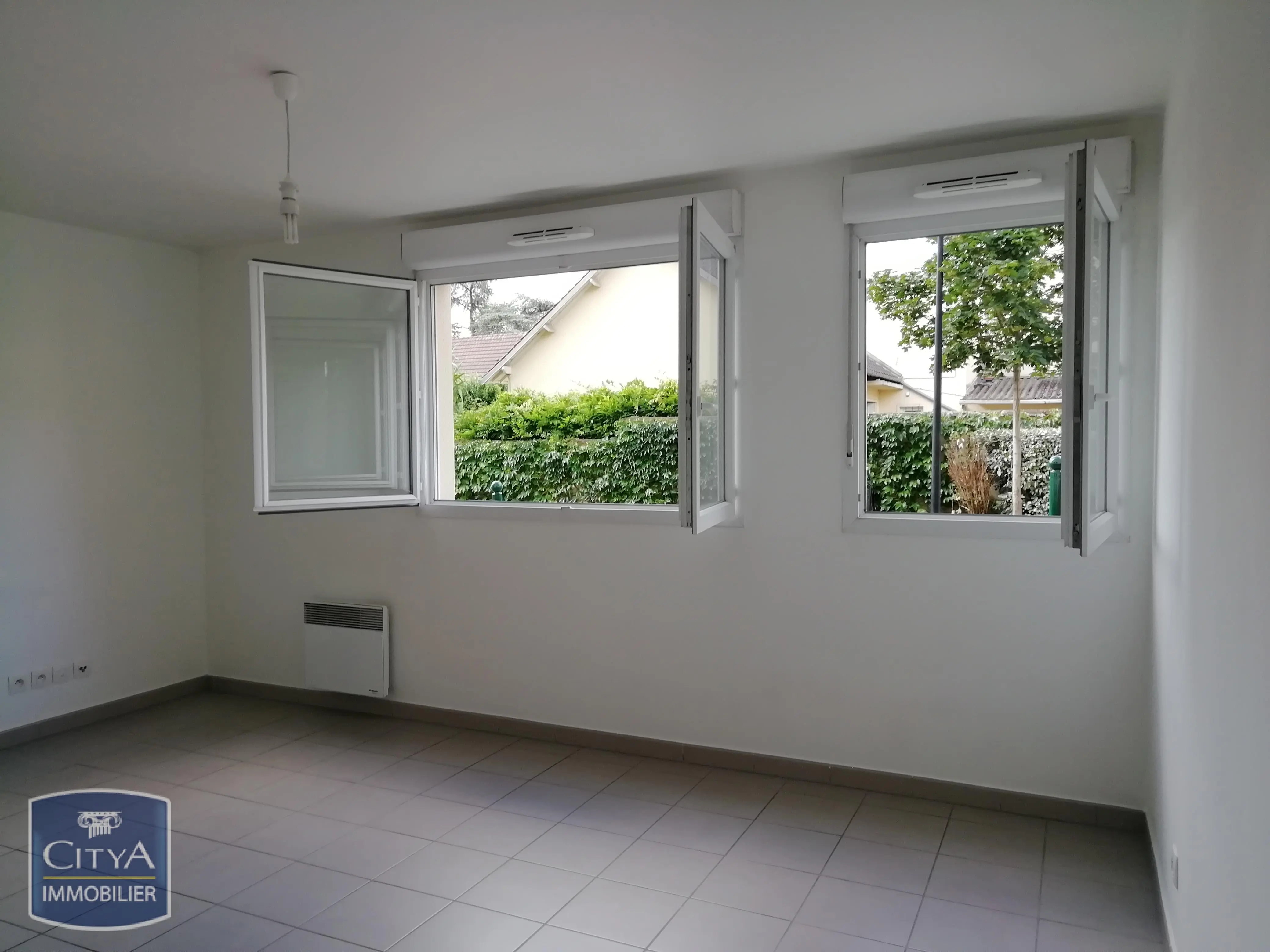 Photo 1 Appartement 1 pièce 24.6m²