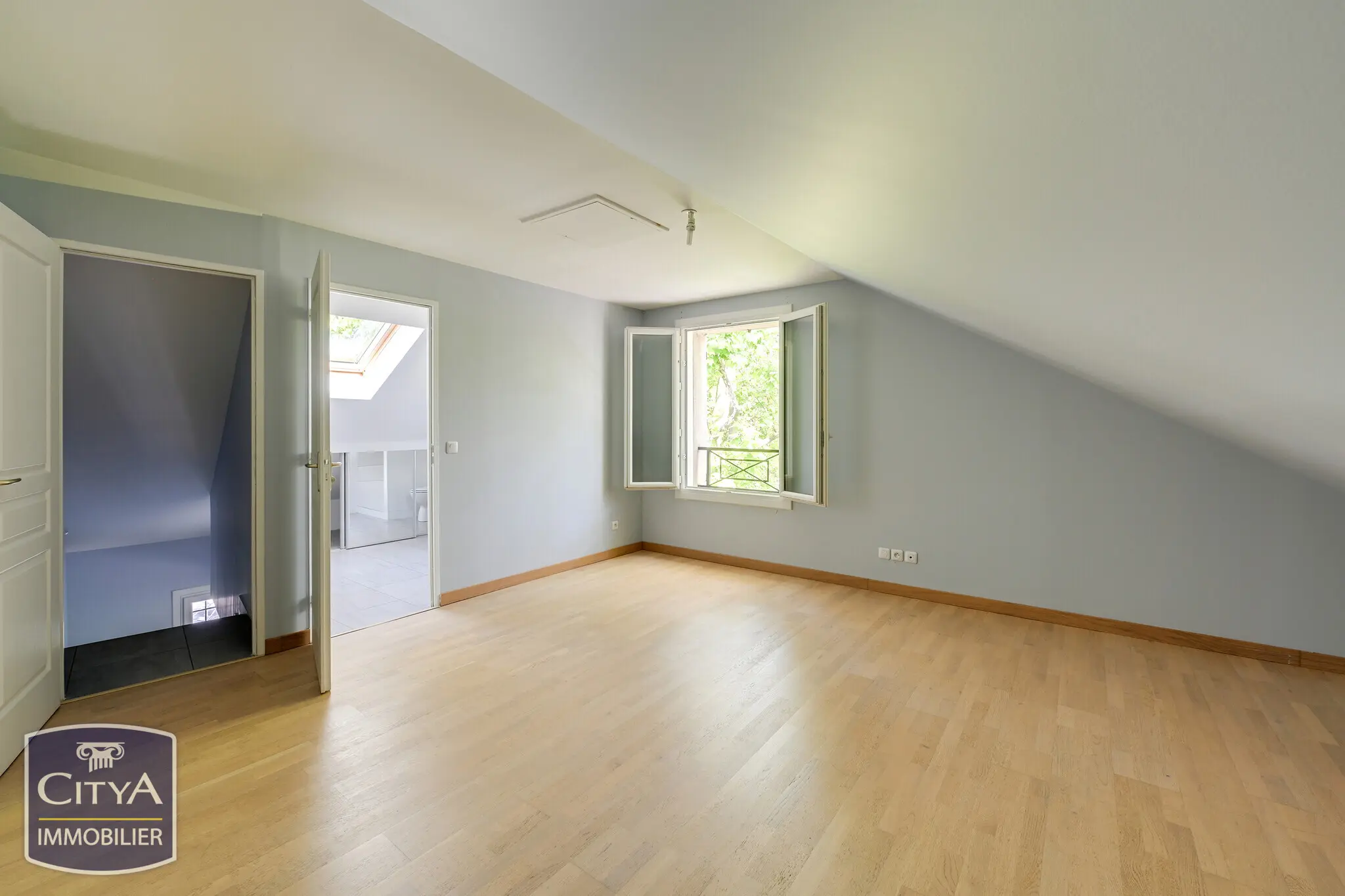 Photo 10 Maison 4 pièces 110m²