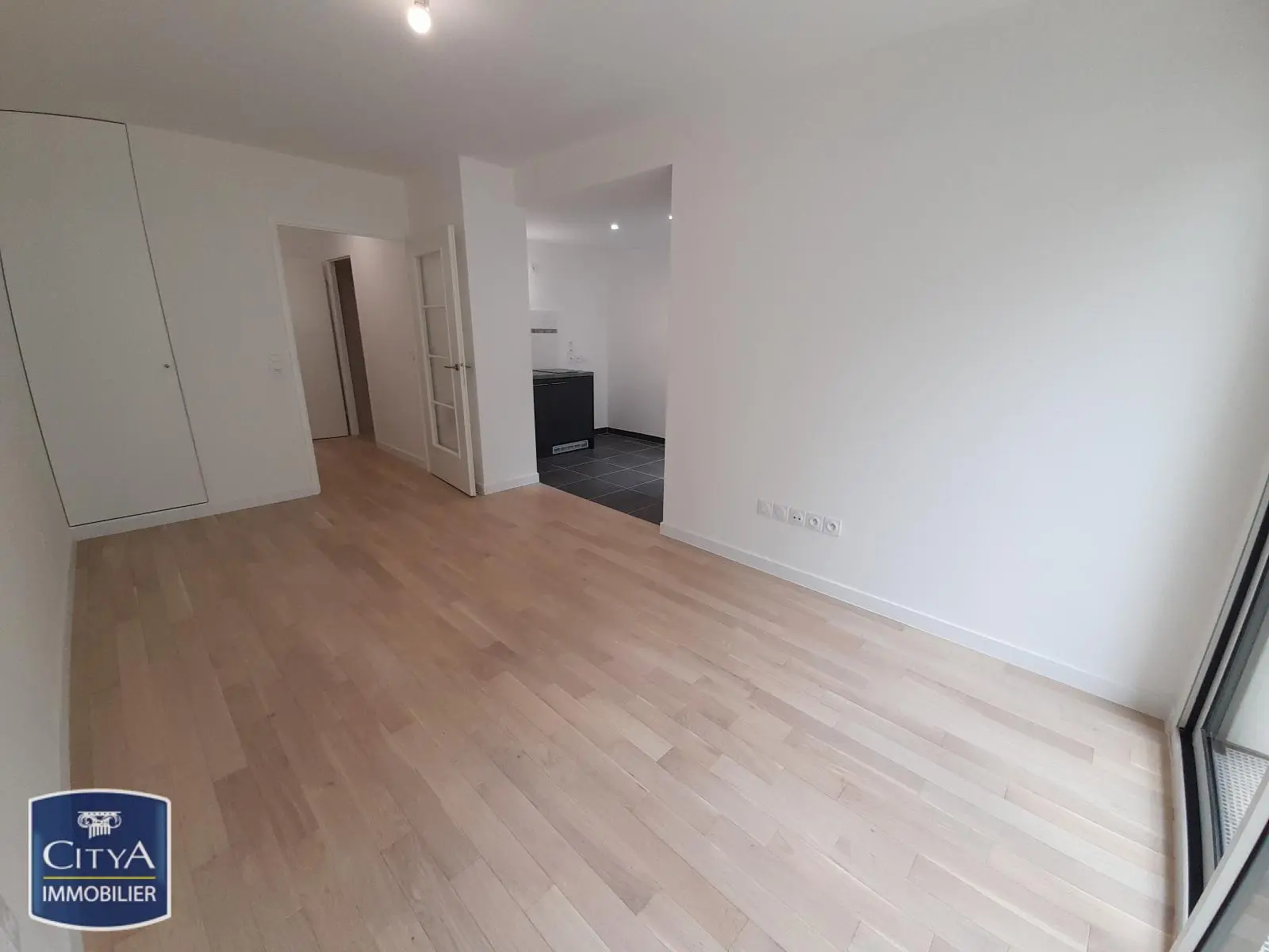 Photo 3 Appartement 1 pièce 30.1m²