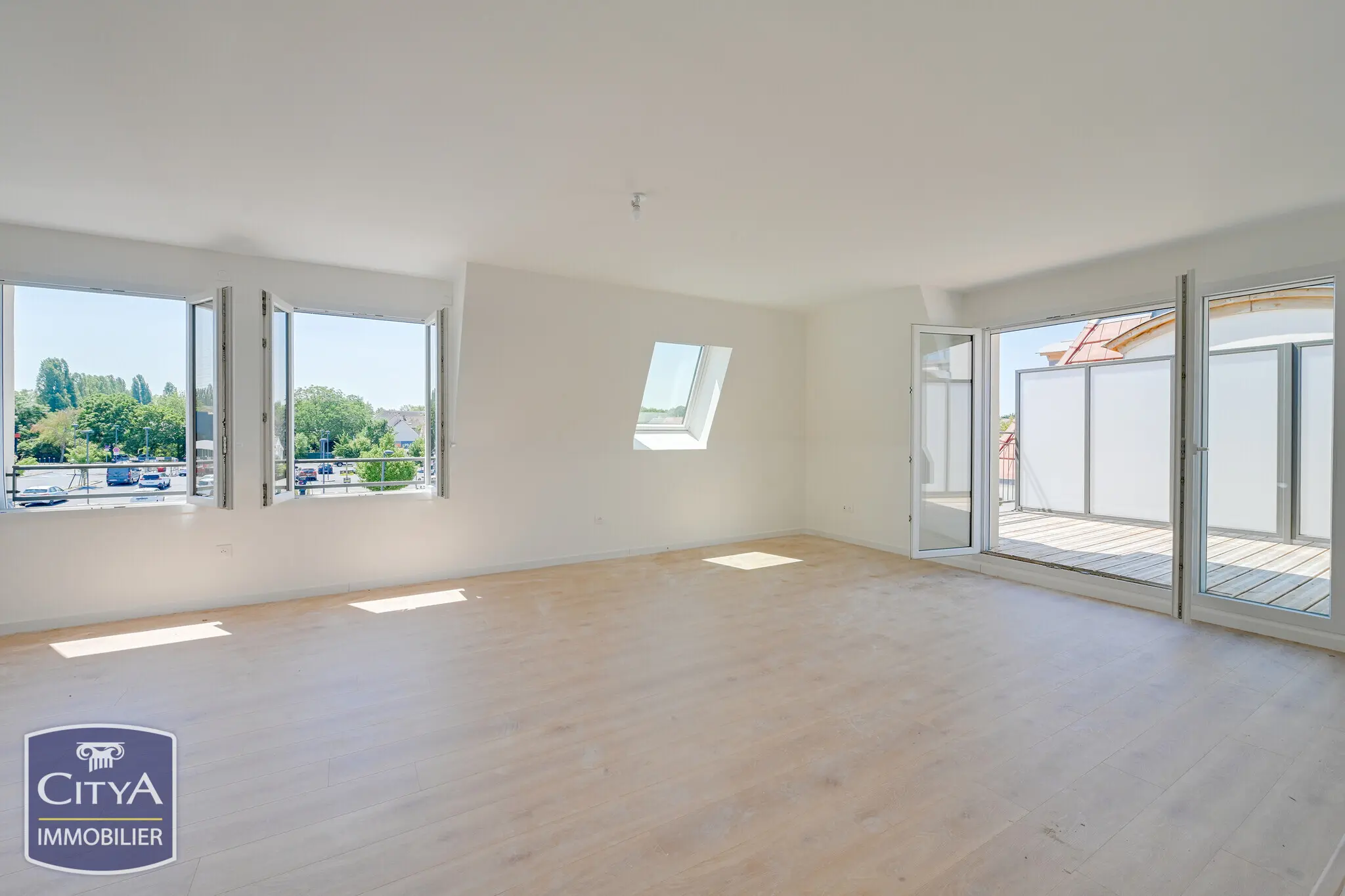 Photo 1 Appartement 4 pièces 87.16m²