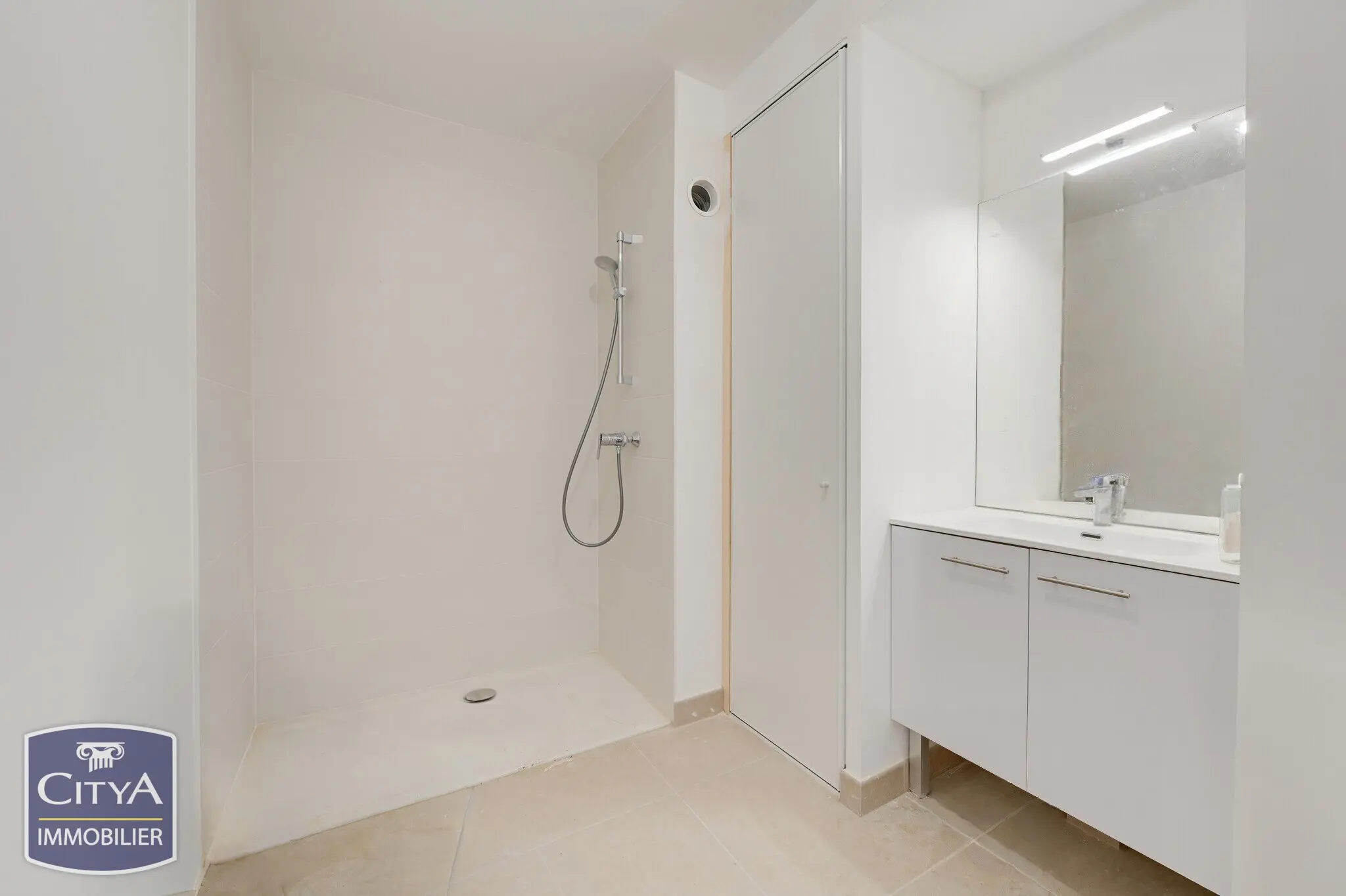 Photo 3 Appartement 4 pièces 87.16m²