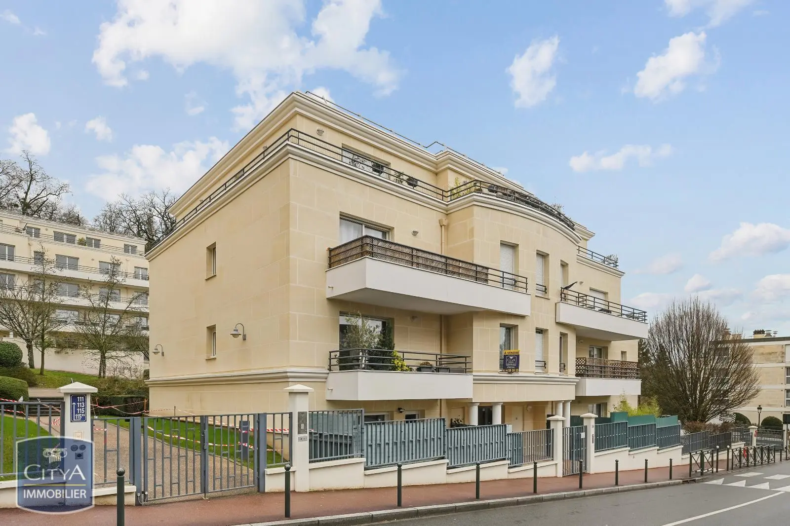 Photo 1 Appartement 1 pièce 30.5m²