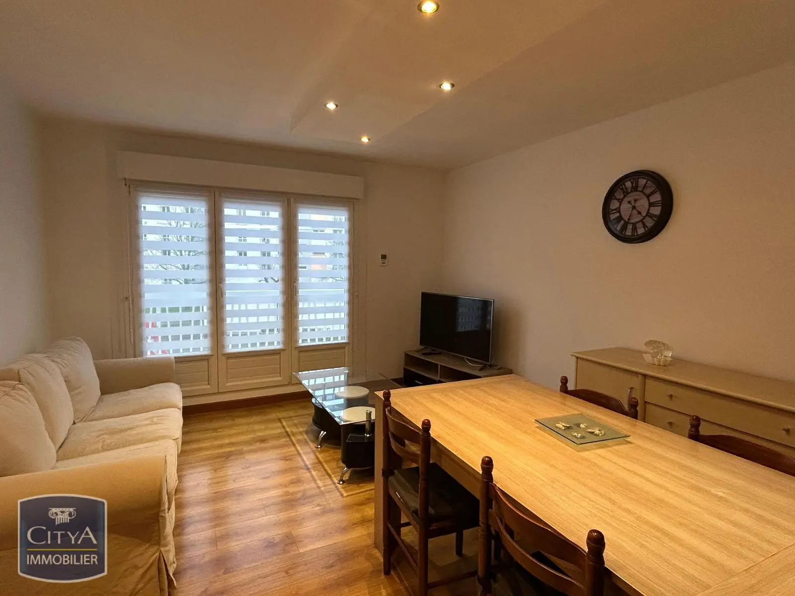 Photo 2 Appartement 1 pièce 10m²