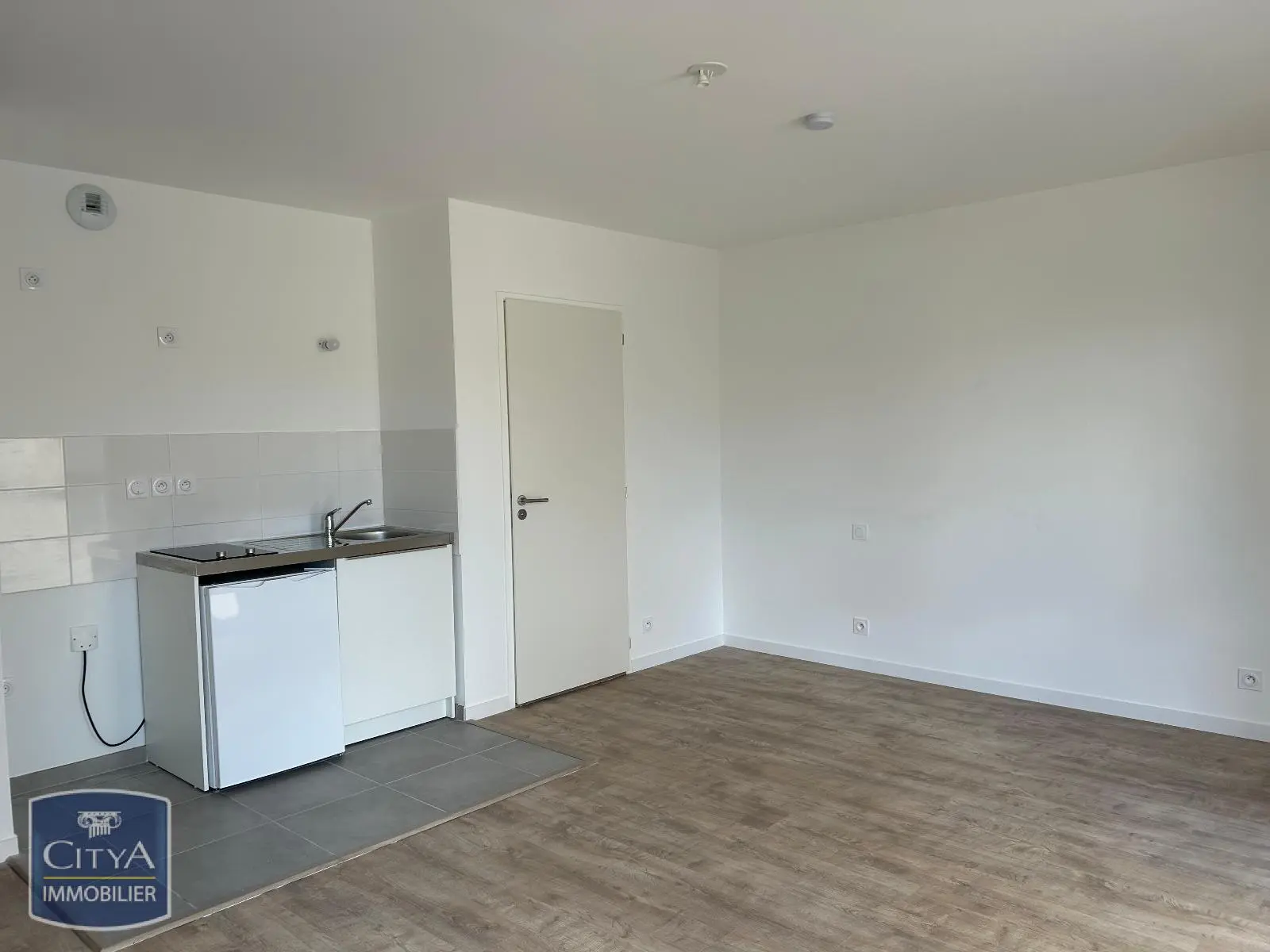 Photo 1 Appartement 1 pièce 30.82m²