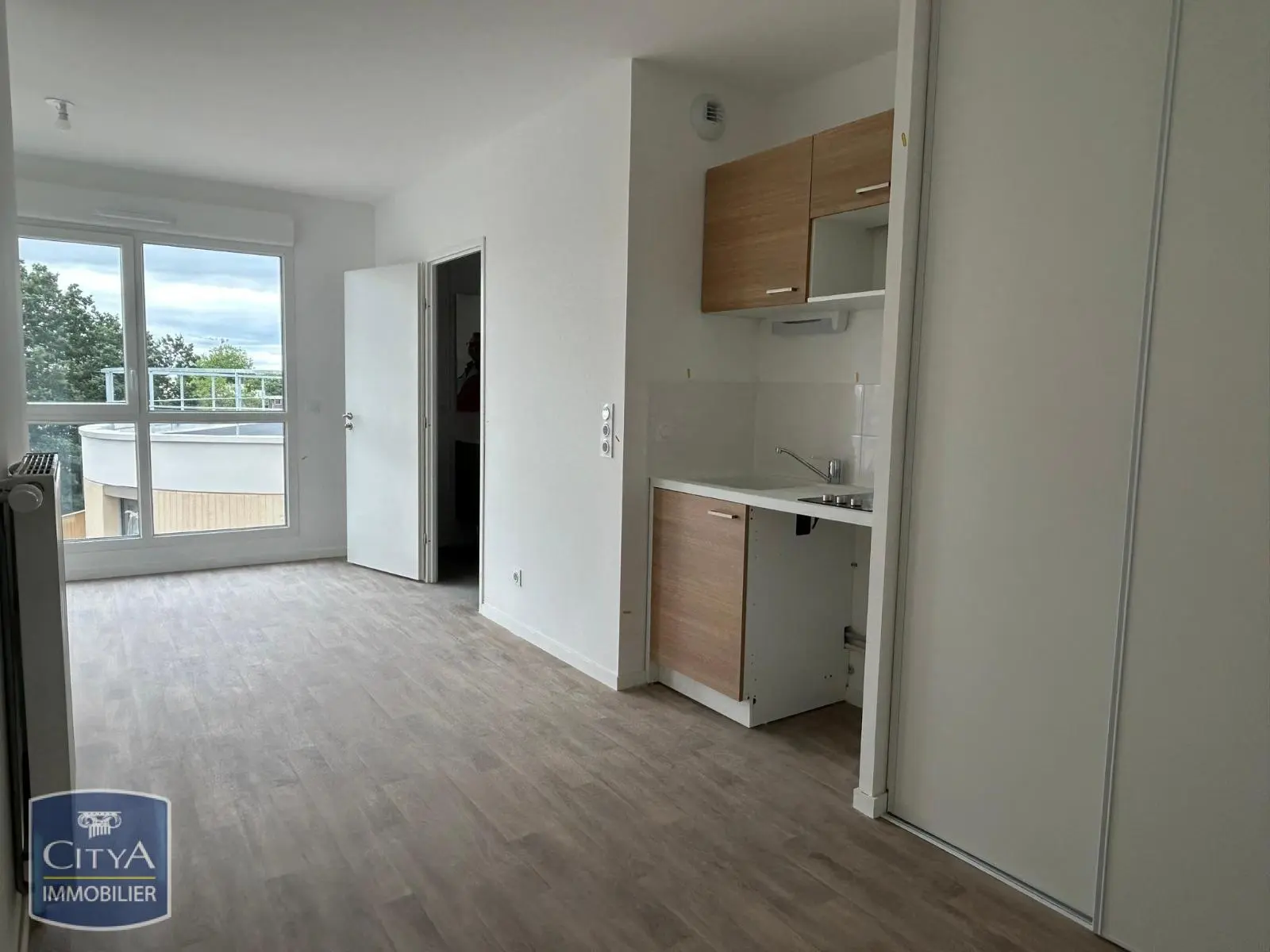 Photo 3 Appartement 1 pièce 24.4m²