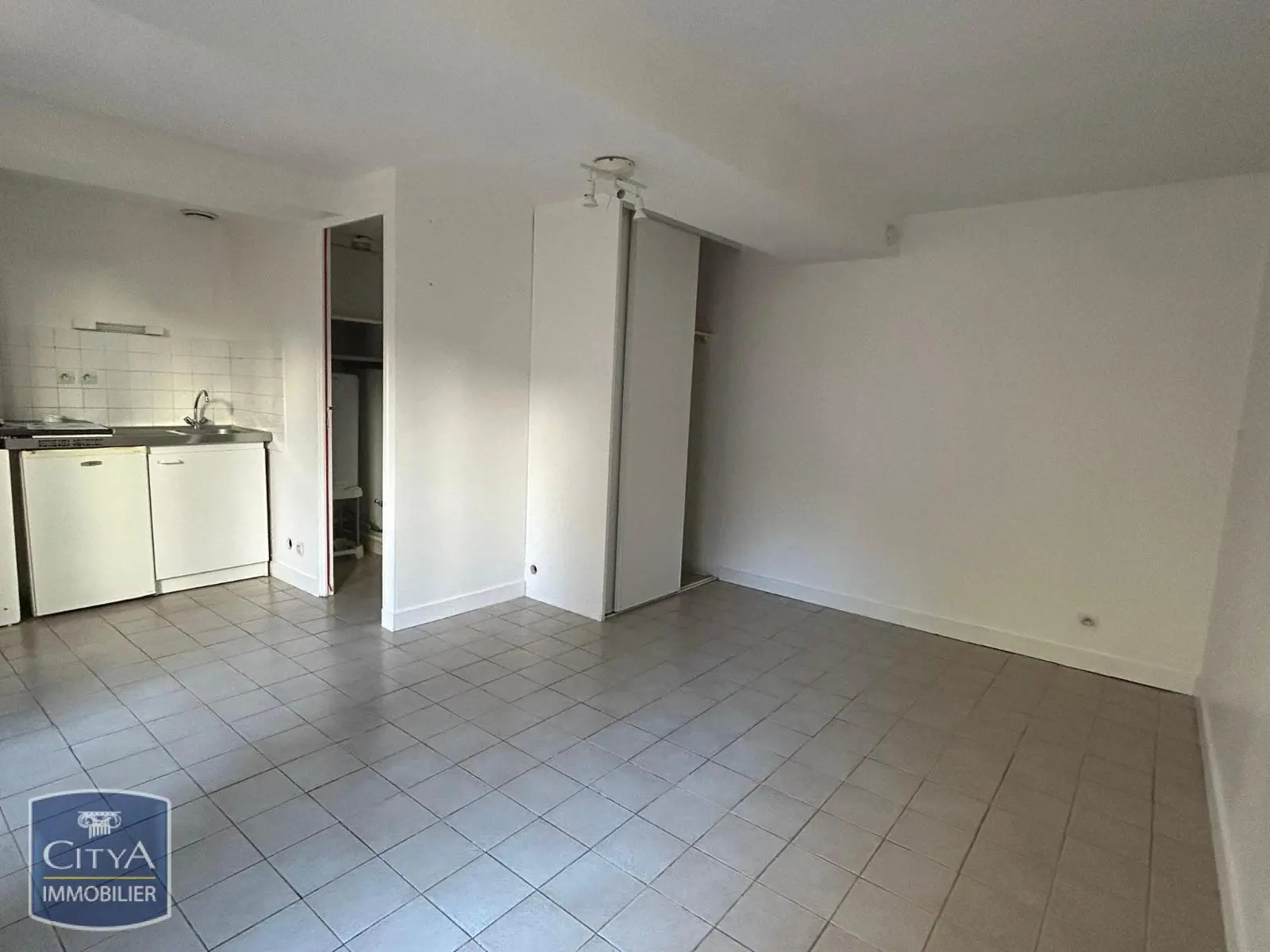 Photo 2 Appartement 1 pièce 22.5m²