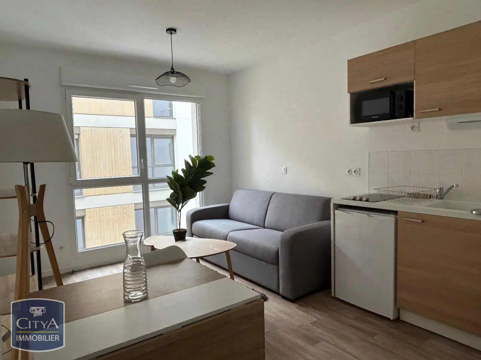 Photo 1 Appartement 1 pièce 19.6m²