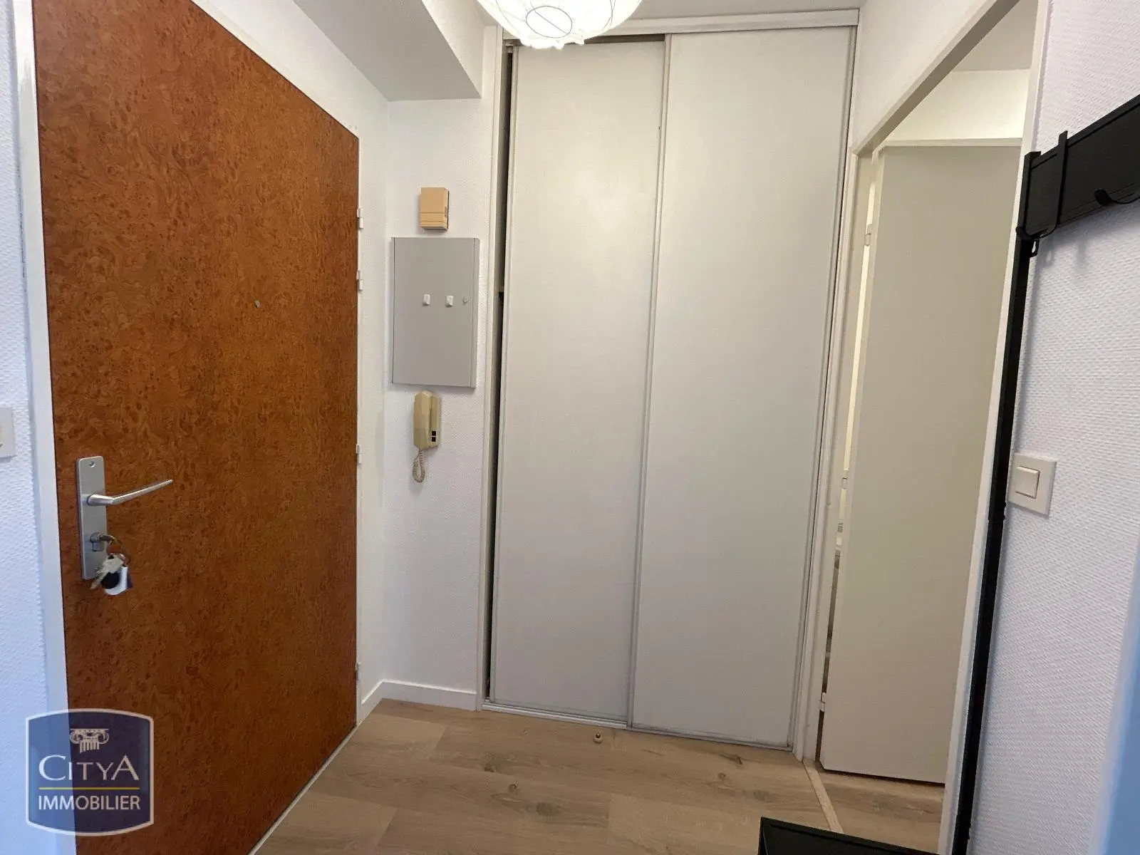 Photo 2 Appartement 1 pièce 26.75m²