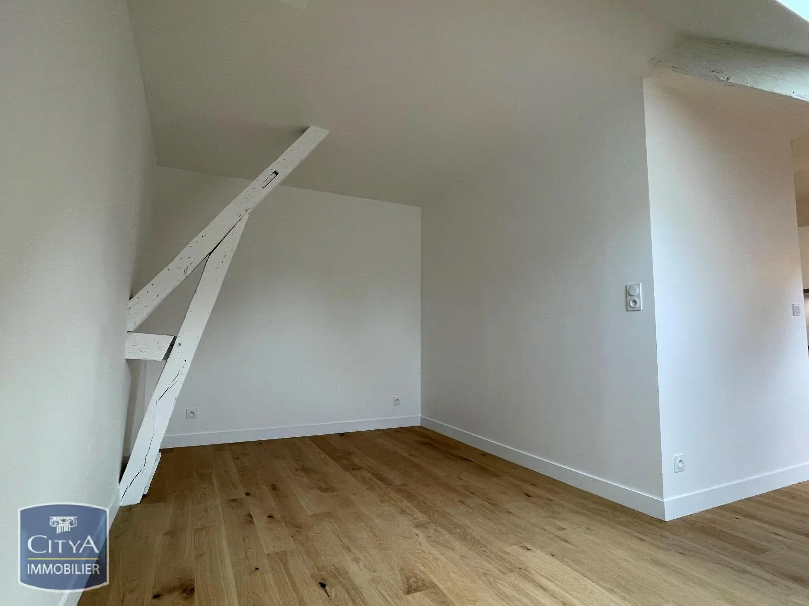 Photo 3 Appartement 1 pièce 23.69m²