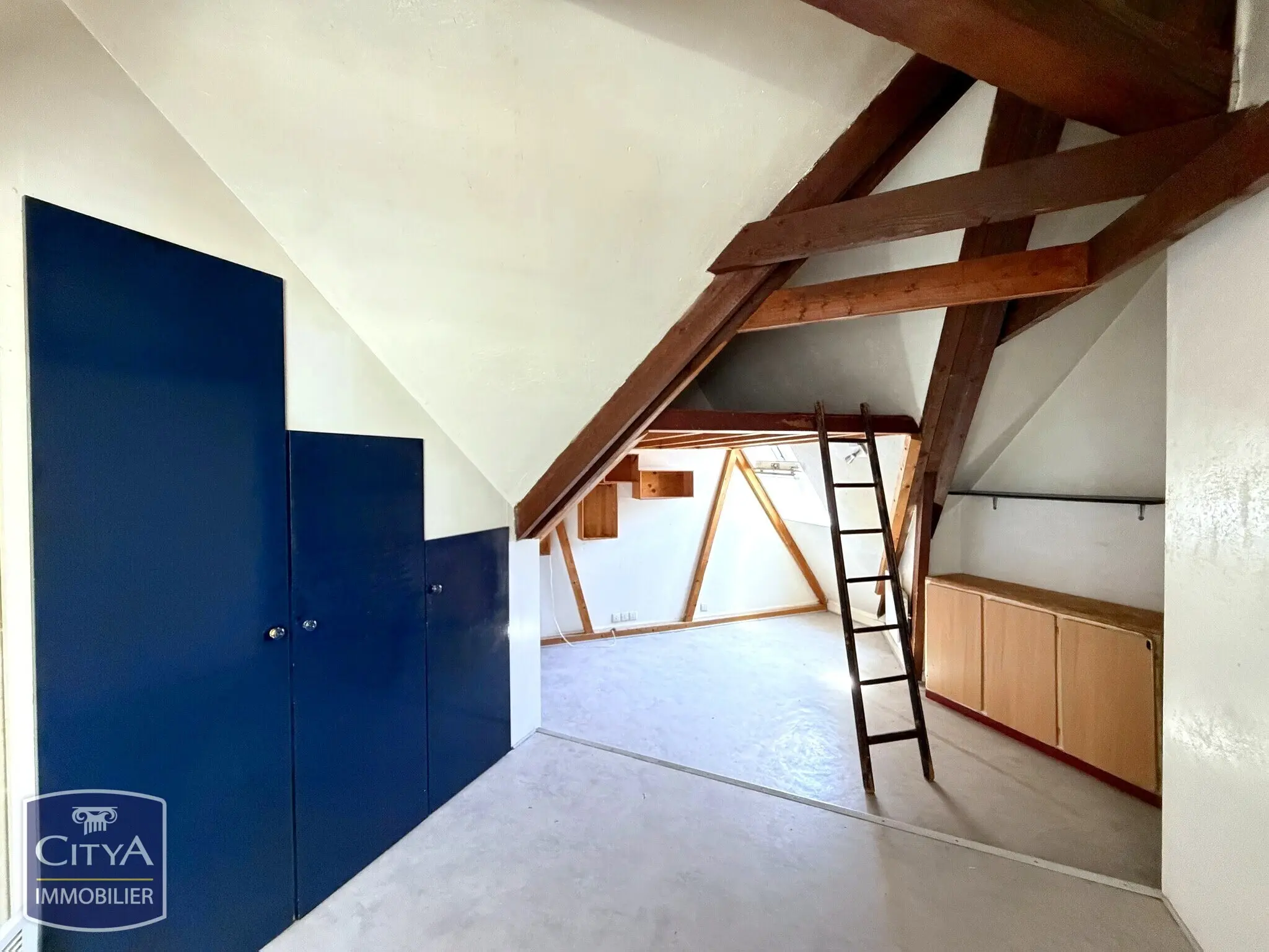 Photo 1 Appartement 1 pièce 9.48m²
