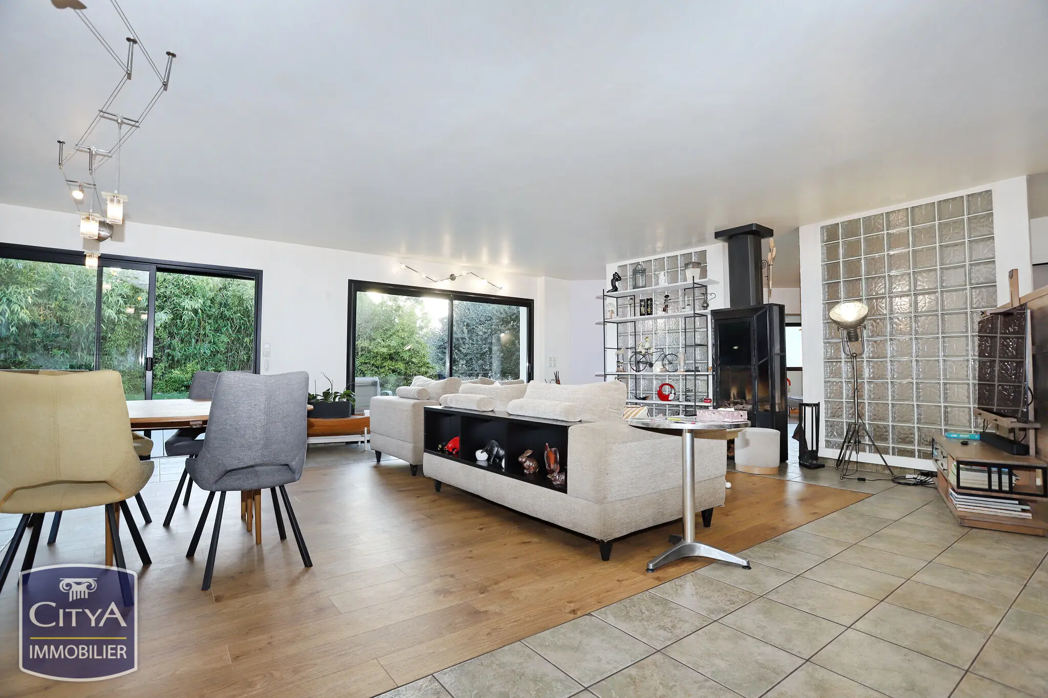 Photo 3 Maison 7 pièces 196.9m²