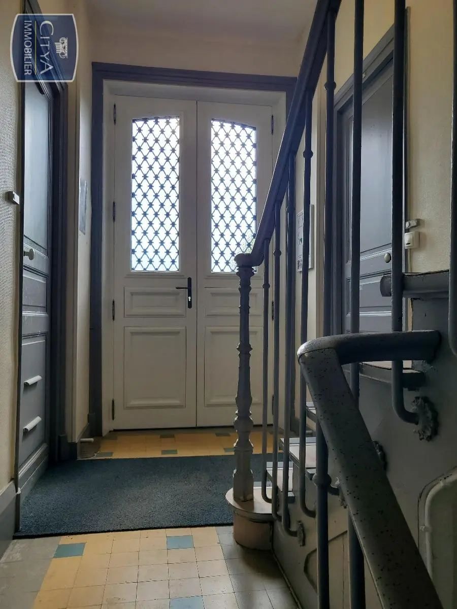 Photo 2 Appartement 1 pièce 16.31m²