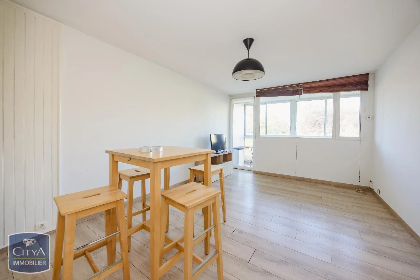Photo 2 Appartement 2 pièces 50.57m²