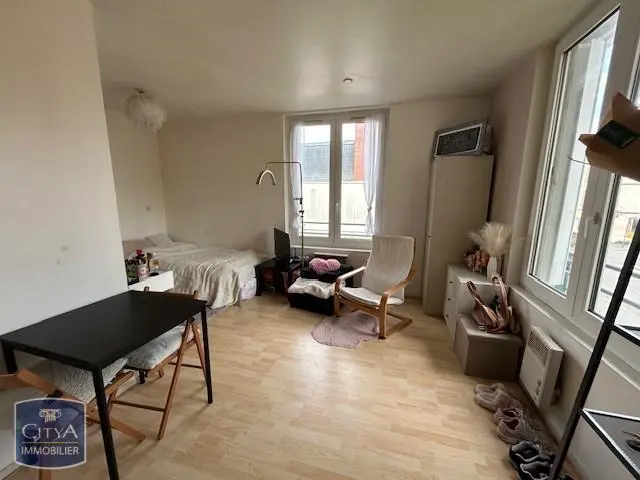 Photo 1 Appartement 1 pièce 23.03m²