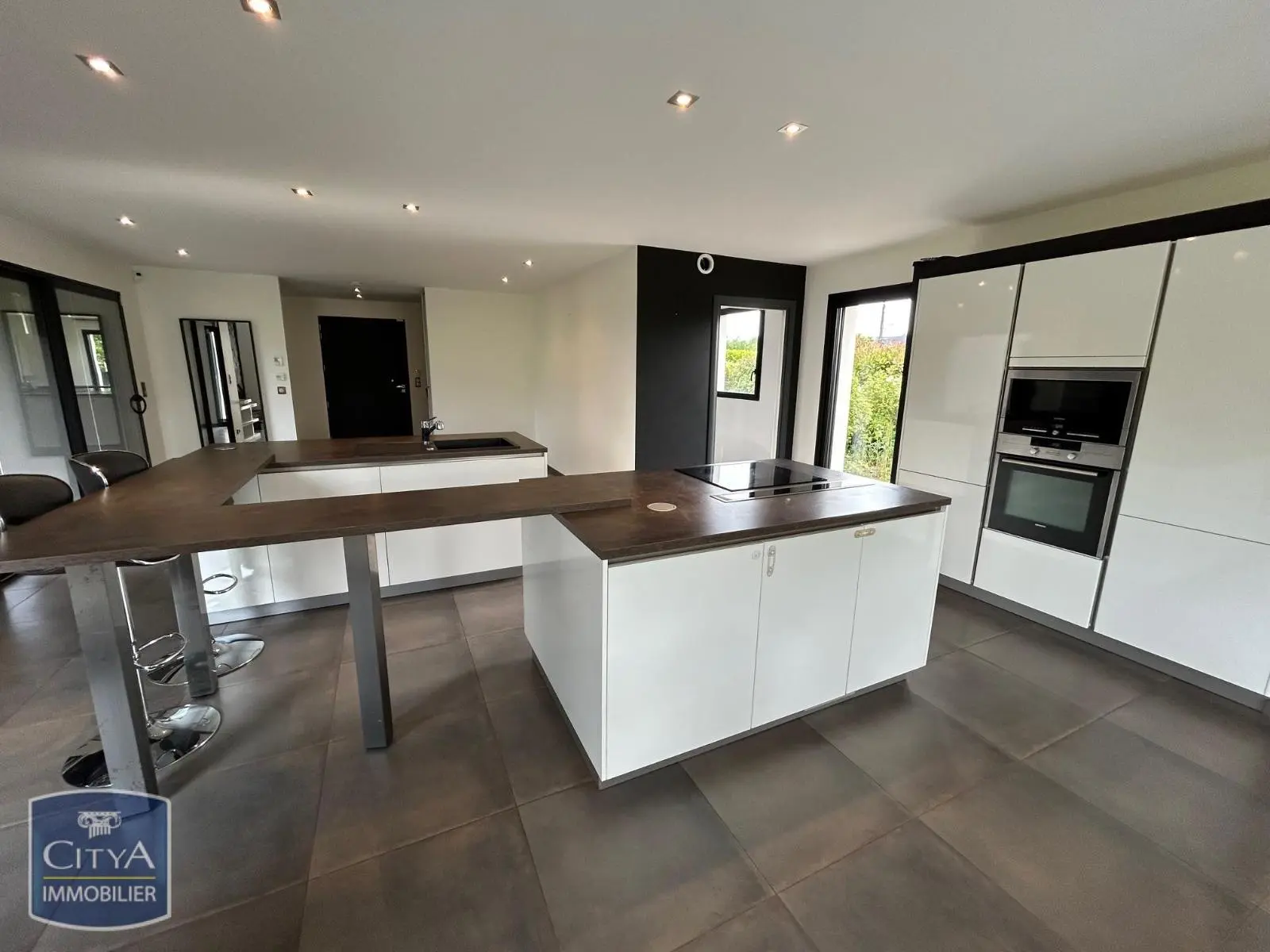 Photo 1 maison Bruz