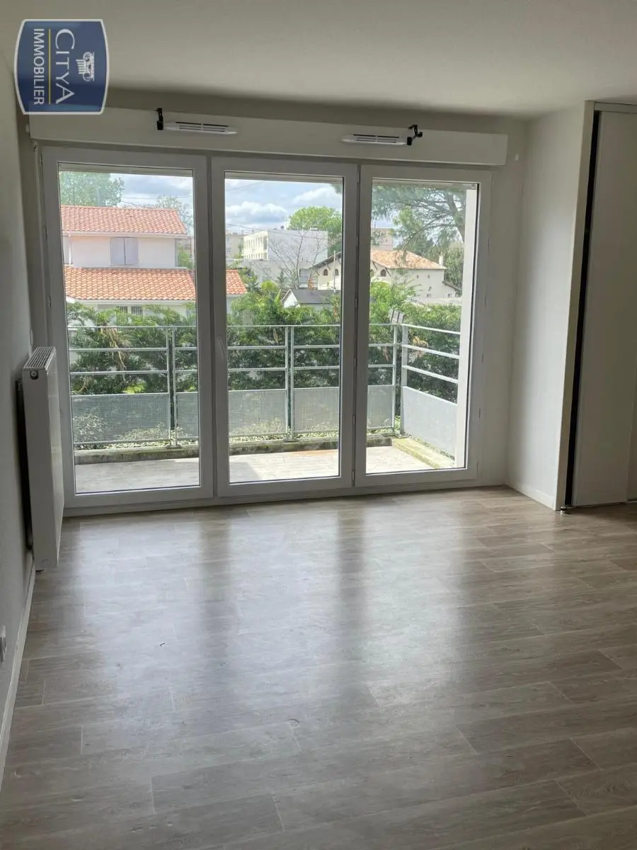 Photo 3 Appartement 3 pièces 63.99m²