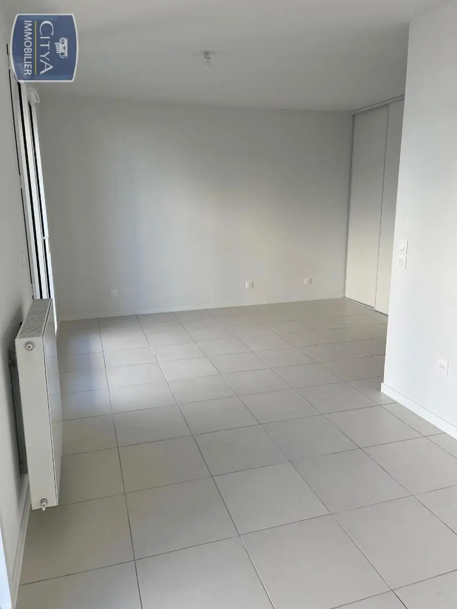 Photo 2 Appartement 1 pièce 25.8m²