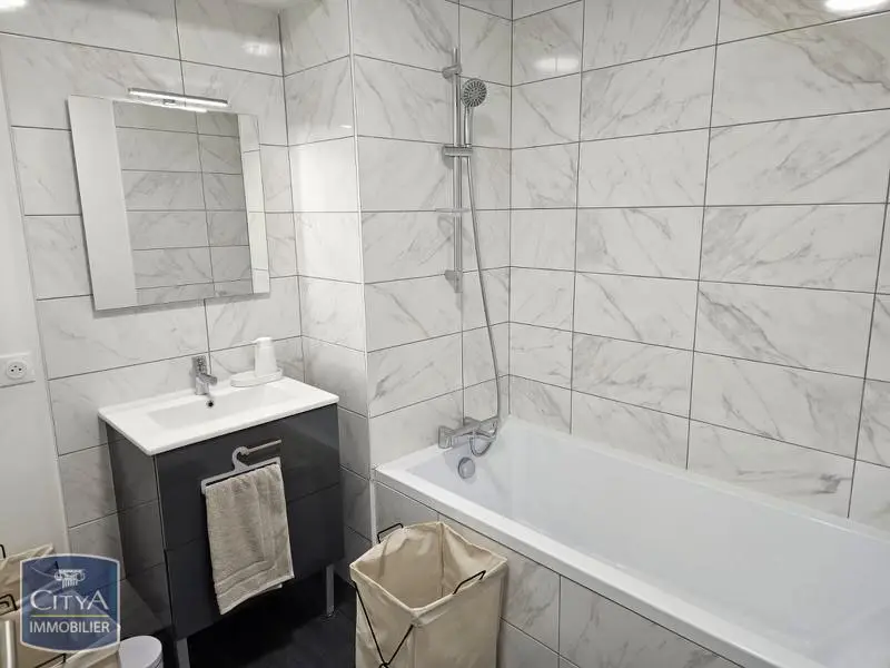 Photo 10 Appartement 5 pièces 101.66m²