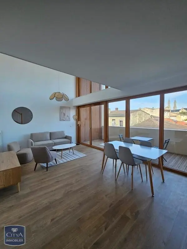 Photo 3 Appartement 5 pièces 101.66m²