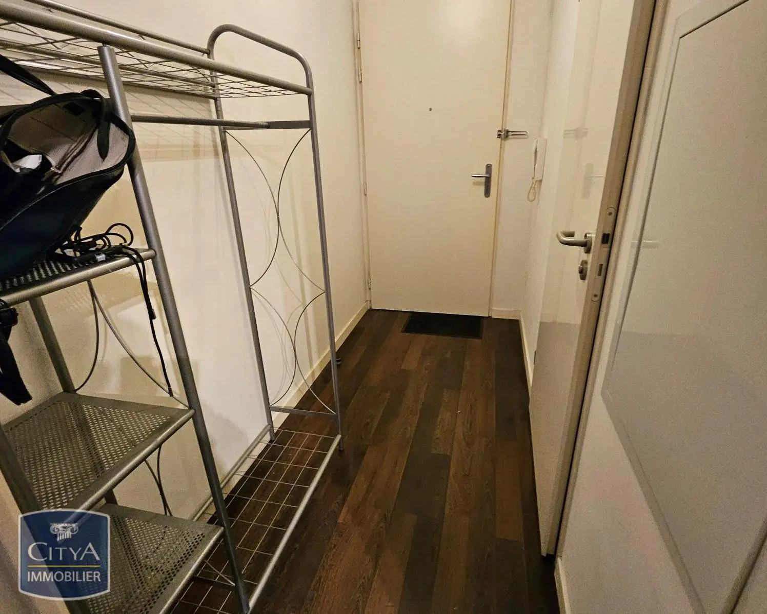 Photo 2 Appartement 1 pièce 31m²