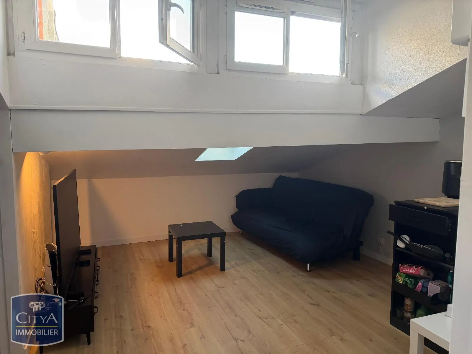 Photo 2 Appartement 1 pièce 14.83m²