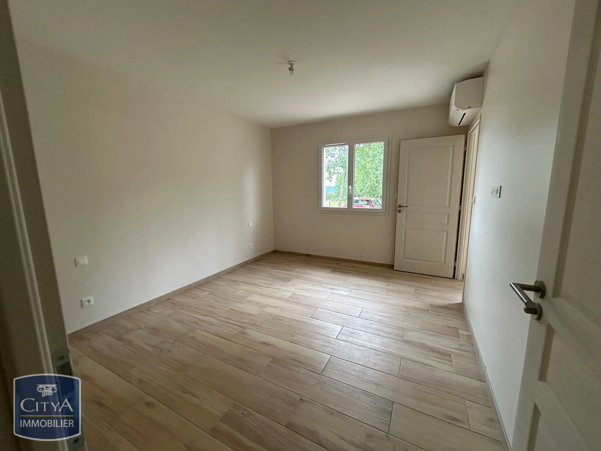 Photo 7 Maison 4 pièces 123.65m²